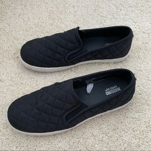 Mossimo Quilted Slip On Black Sneakers